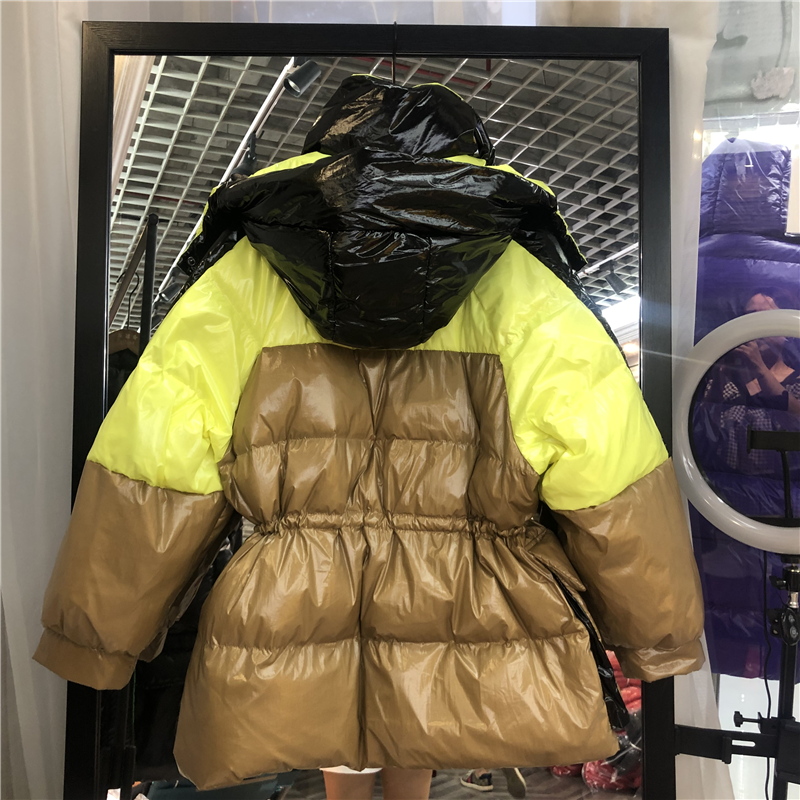 Contrast down jacket