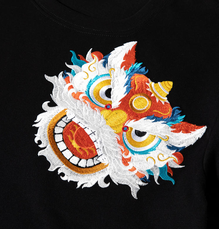 Short Sleeve T-shirt Men's Round Neck Half Sleeve Lion Embroidery